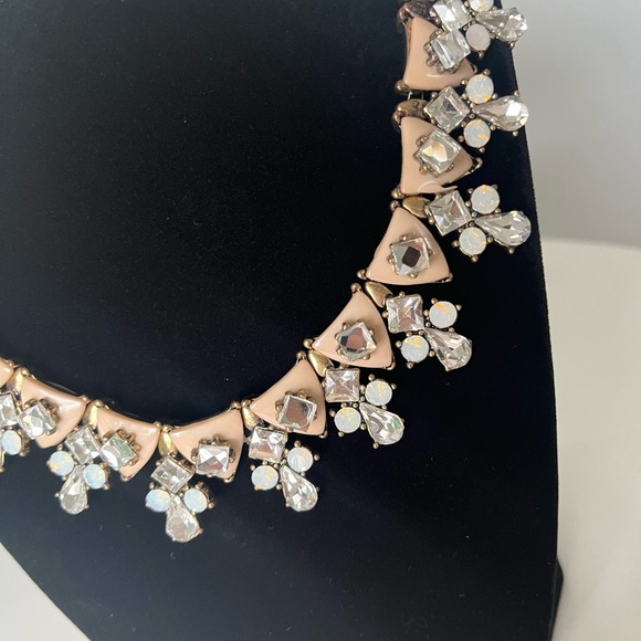 Beautiful pink, white and diamond necklace - Picture 2 of 2